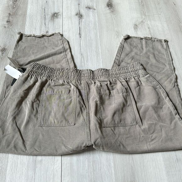 BLACK TAPE WOMEN'S FRAYED-HEM PULL-ON JOGGERS IN SUPER LIGHT SAGE WASH XXL NWT‎ - Picture 5 of 5